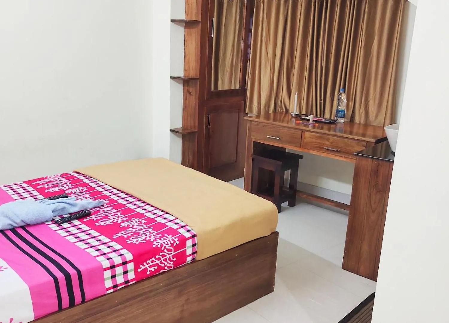 Nirappil Tourist Home Thiruvananthapuram