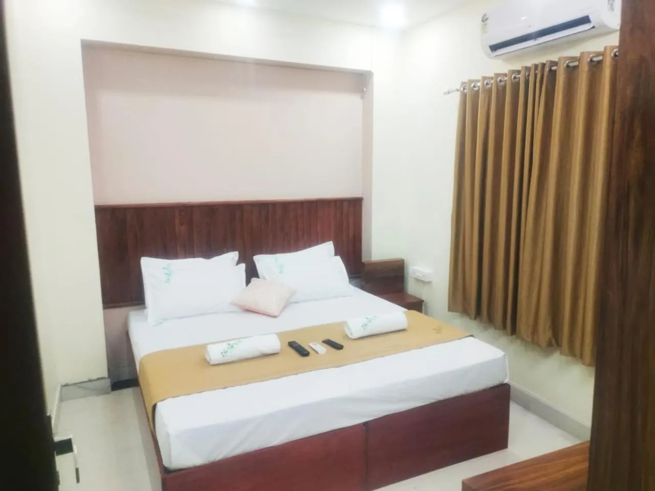 Nirappil Tourist Home Thiruvananthapuram